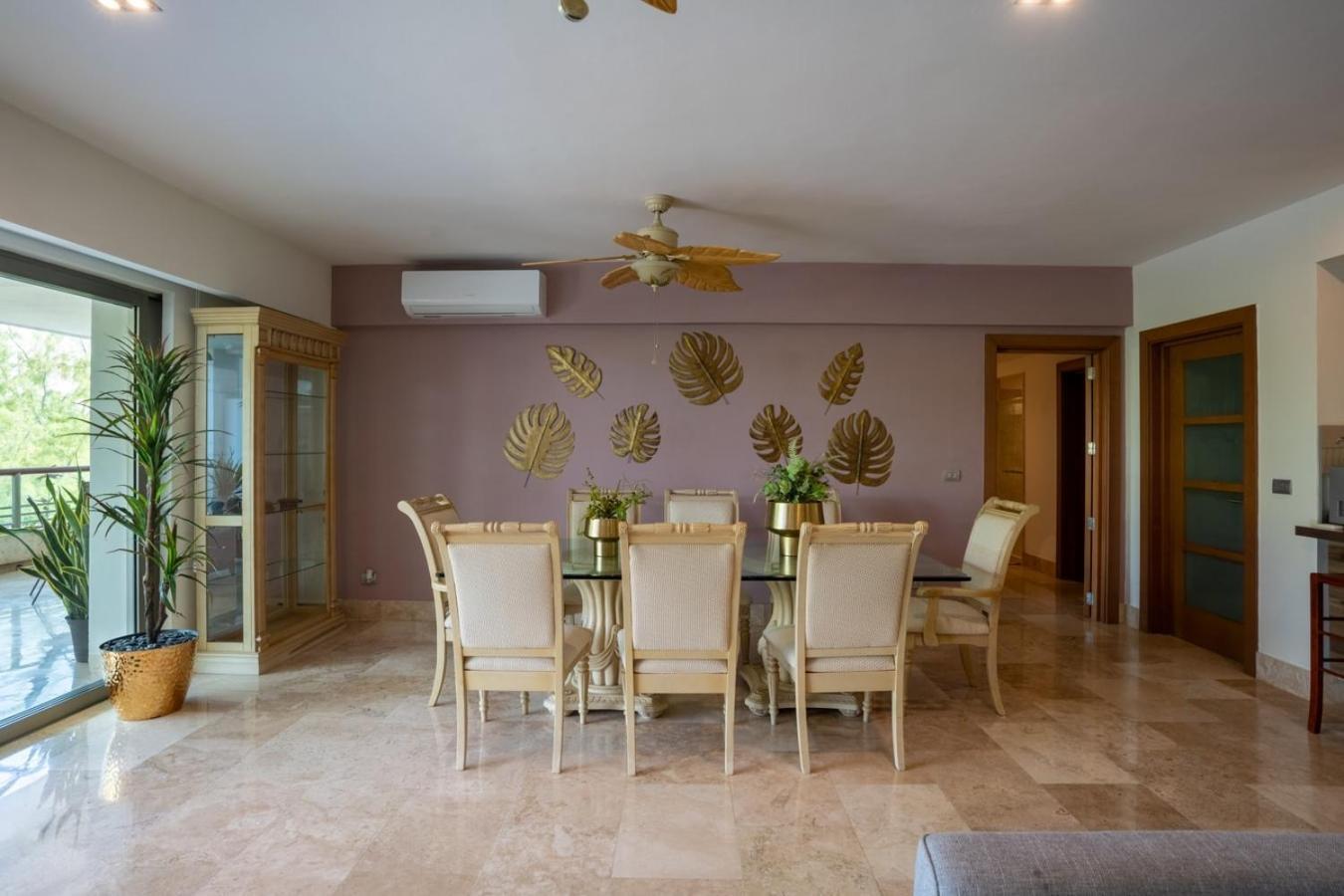 2br Beachfront Exclusive W/ Features Cancun