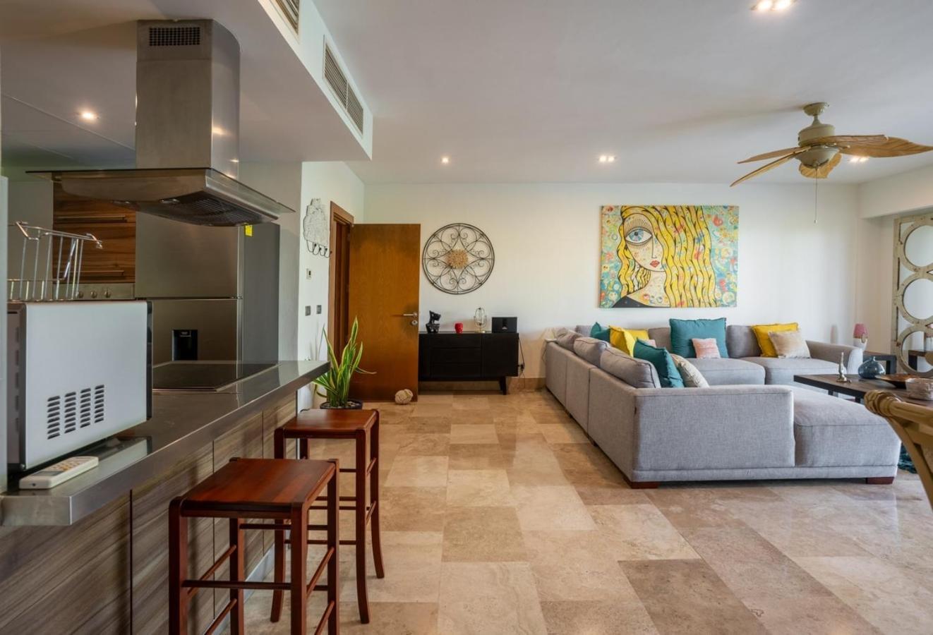 Apartment 2br Beachfront Exclusive W/ Features Cancun